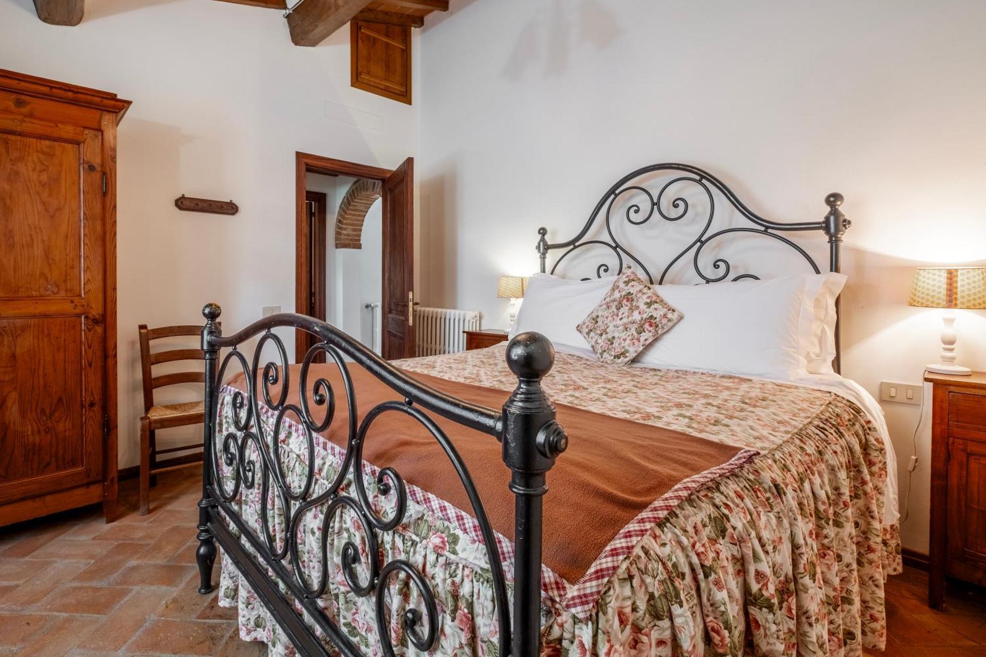 Agriturismo Borgo Sant'Ercolano Ciggiano Exterior foto